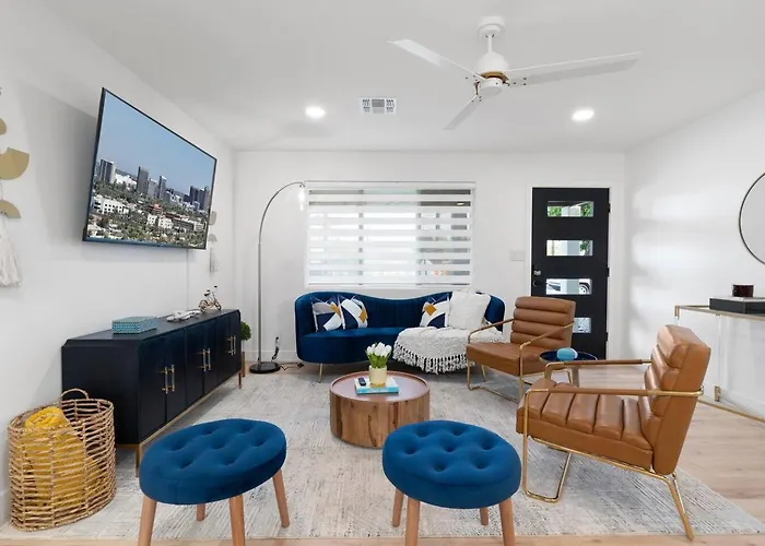 Holiday home 5 Mins Old Town!heated Pool!minigolf!bbq!firepit Scottsdale