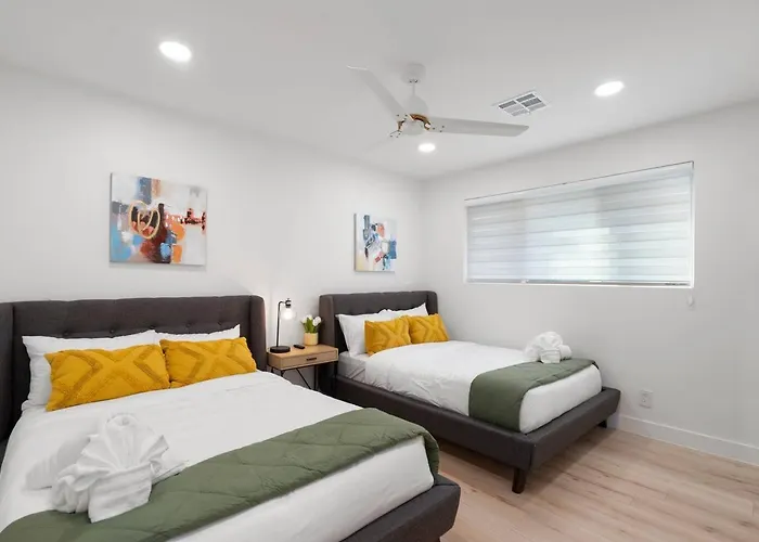 5 Mins Old Town!heated Pool!minigolf!bbq!firepit *