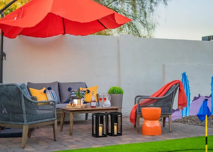 Holiday home 5 Mins Old Town!heated Pool!minigolf!bbq!firepit