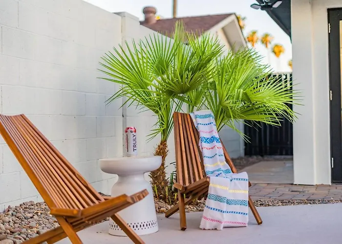 5 Mins Old Town!heated Pool!minigolf!bbq!firepit Holiday home